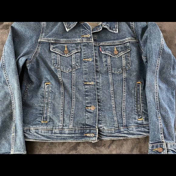 Jean Jacket - Picture 2 of 5